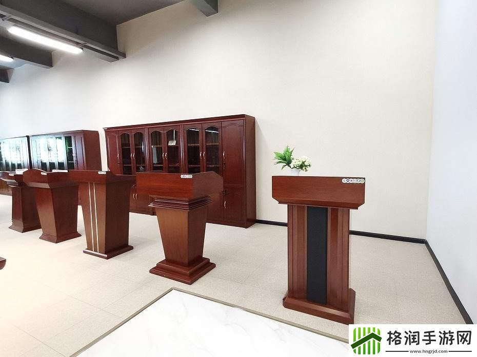 “牧化师1”弄脏讲台