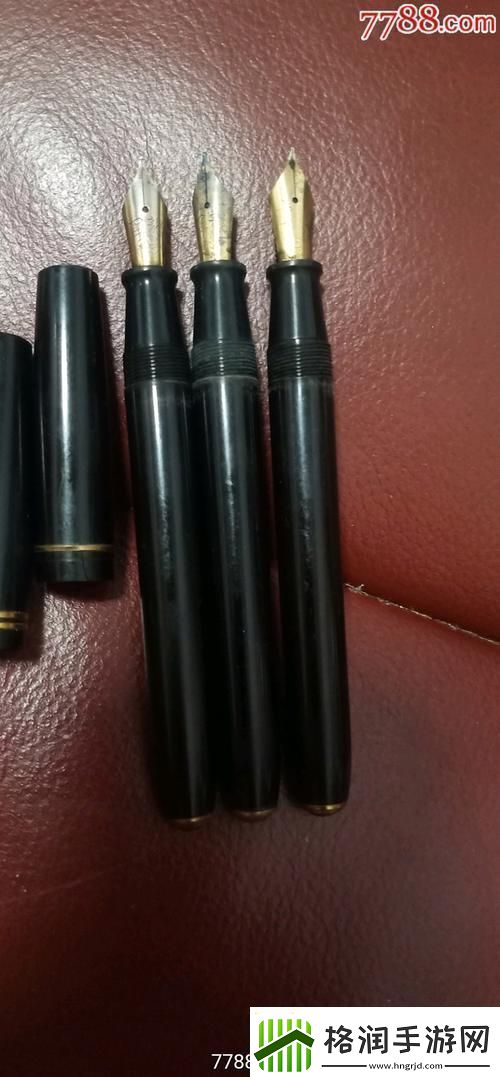 “校霸夹钢笔”风波