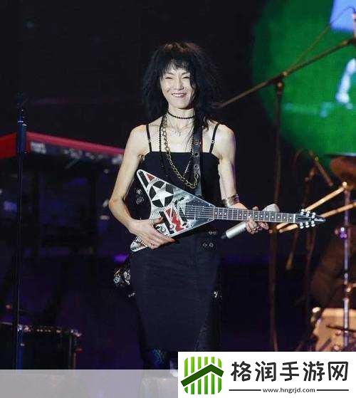 草莓音乐节风大停演引热议