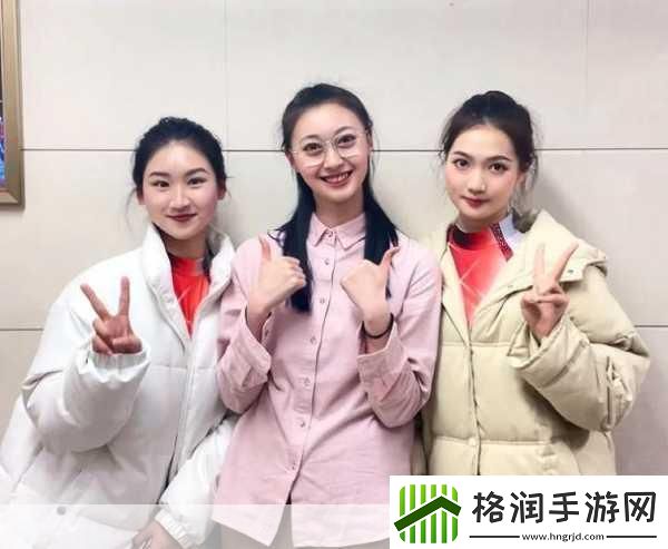 公车系强女奷校花雪柔图片