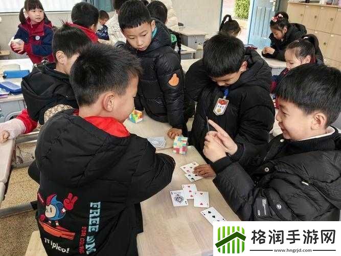 打扑克的剧烈运动