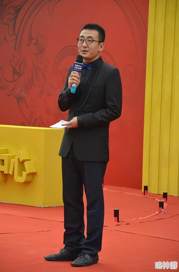钢铿锵锵锵锵在线观看页版