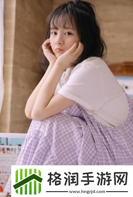 女学生被c扒衣服英文站引热议友