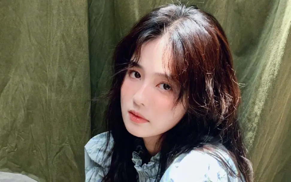 白鹿为什么叫菠萝妹