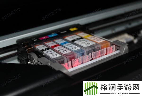 打印机打印出来纸上有黑色印子怎么回事