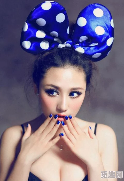 探索美女mm131爽爽爽毛片图片感受视觉盛宴与艺术魅力的完美结合