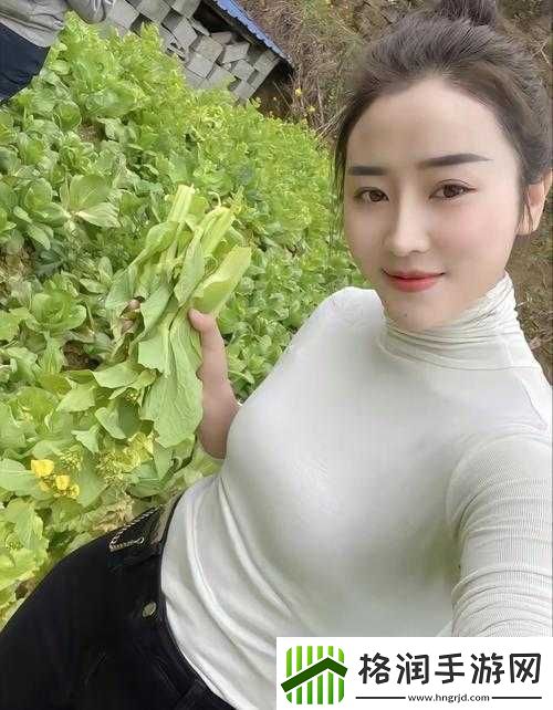 农村老**