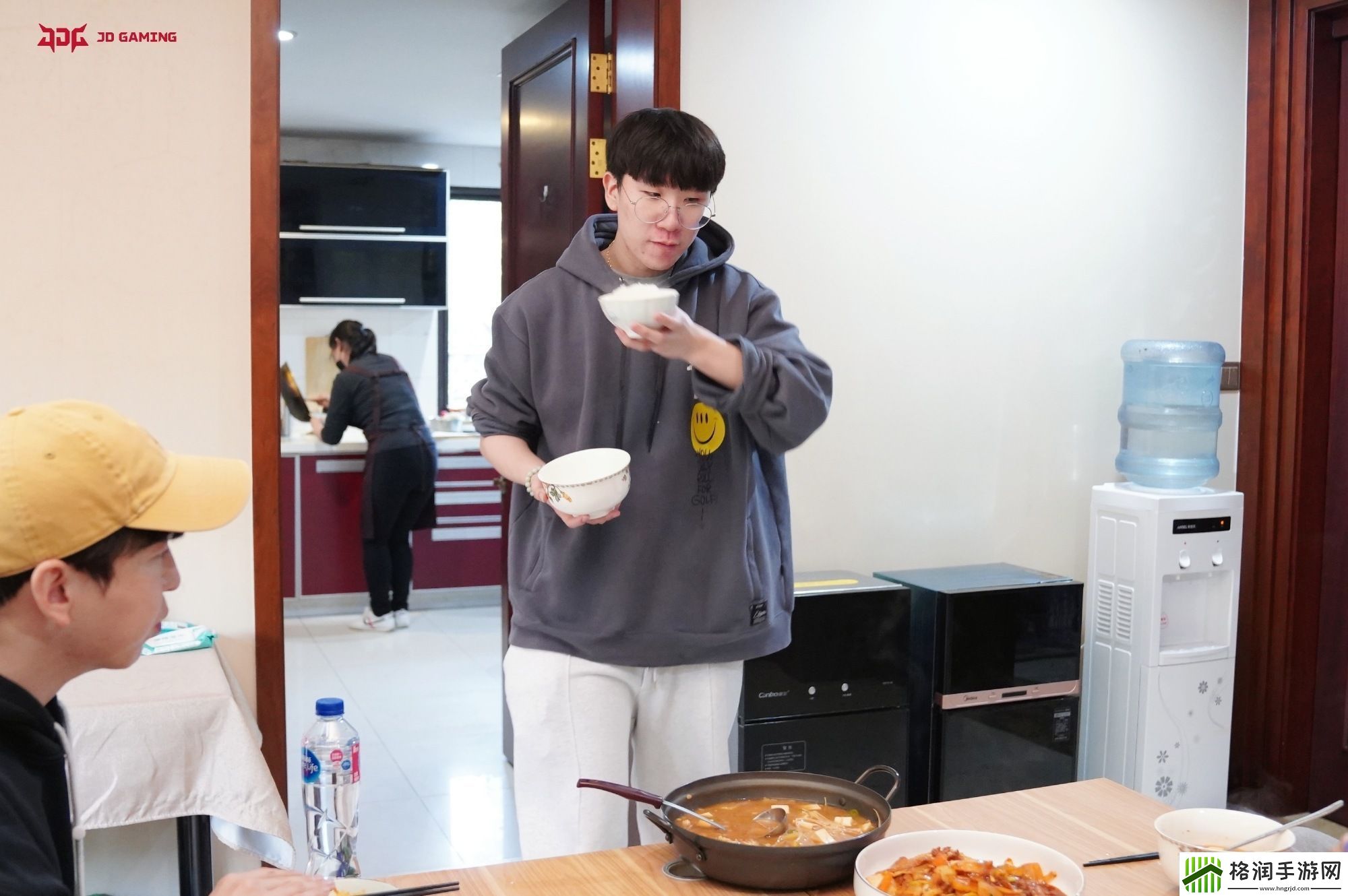 回LCK开始攻击中国