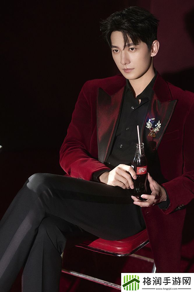 可口可乐全球品牌代言人杨洋出席品牌新春发布会