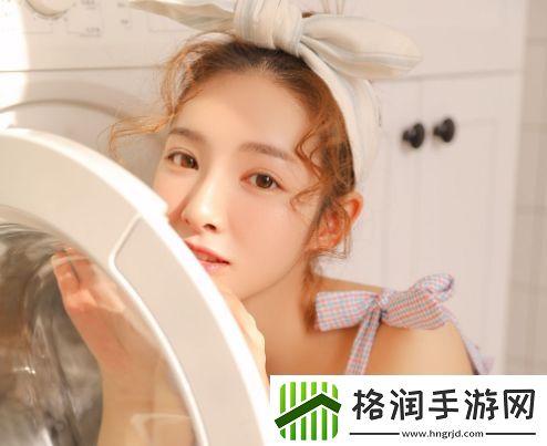 两座雪白玉峰弹跳而出细节