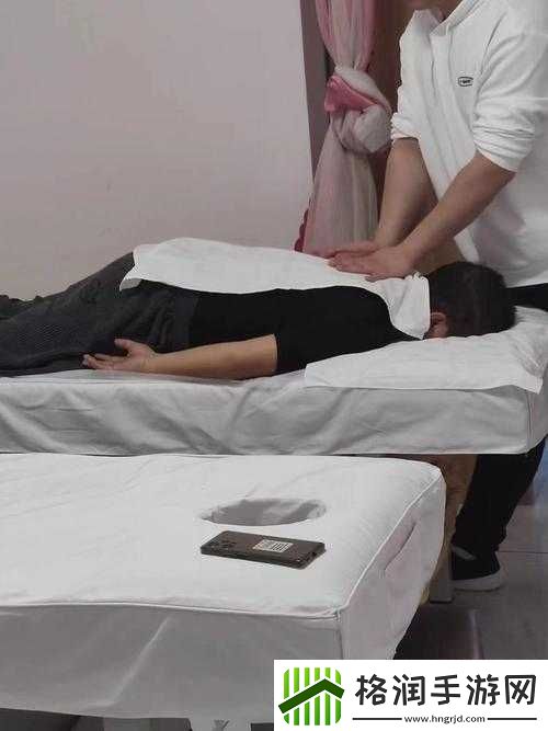 一名按摩师使我达到了高潮