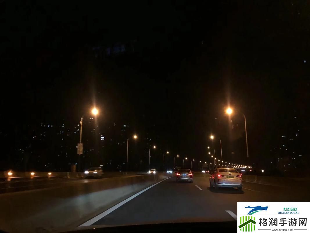 陪读晚上翻雨覆雨的背景故事