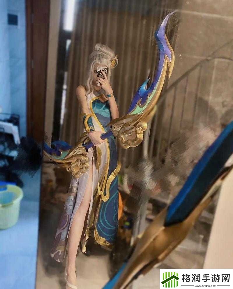 伽罗太华正能量腮红翻白眼