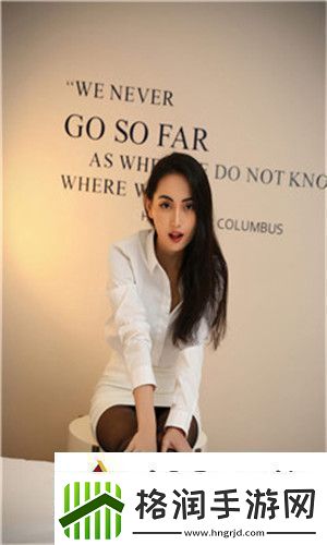 桃蕊藏幽谷花涧水潺潺