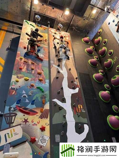 激烈打扑克摇床又疼又叫观平