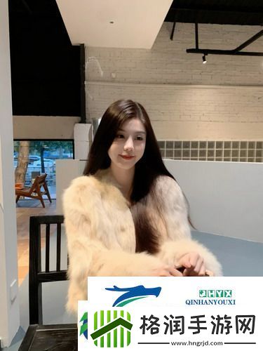 一边下奶一吃敷视频好几个人