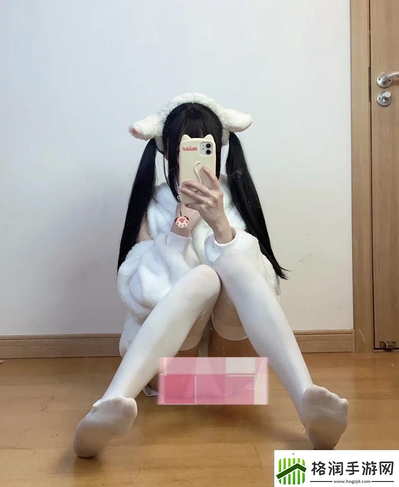 少萝扒开腿㊙️让人桶爽动漫友