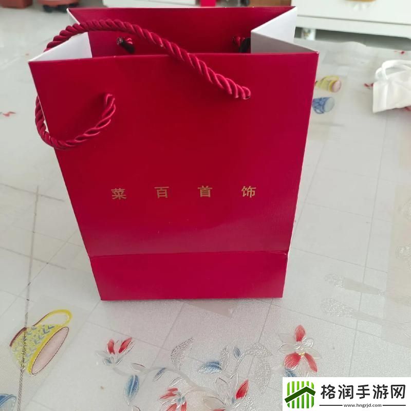 潮礼三百宠溺干儿媳妇的科技新风尚