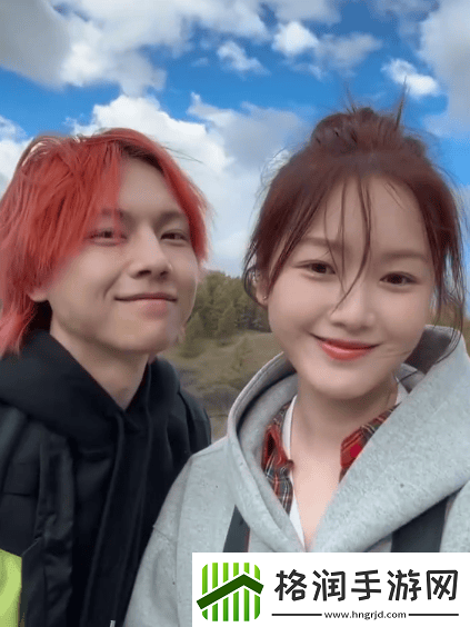 偶练选手周锐官宣恋情