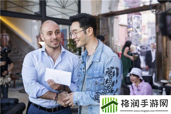 黄晓明回归中餐厅担任店长变身哥哥帮杨紫擦药超暖心