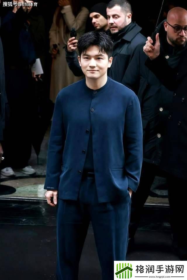 樊振东跟90岁时装大师灵魂共鸣优雅绅士风度尽显