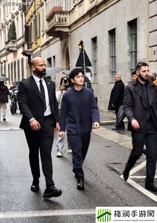 樊振东跟90岁时装大师灵魂共鸣优雅绅士风度尽显