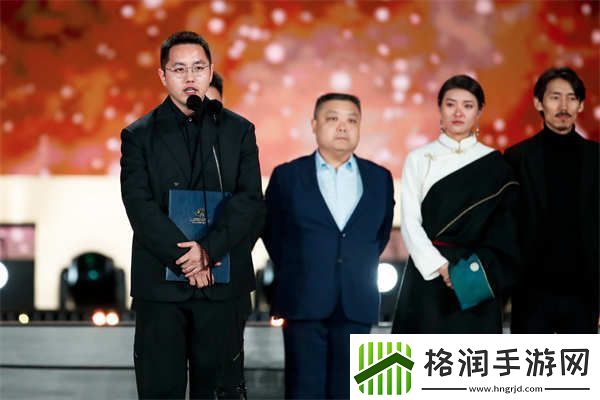 “层层递进直指人心”雪豹获金椰奖最佳导演国内首次放映好评如潮