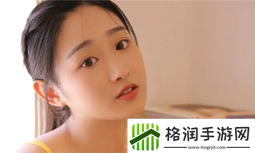 瞒着老公加班的HR中字