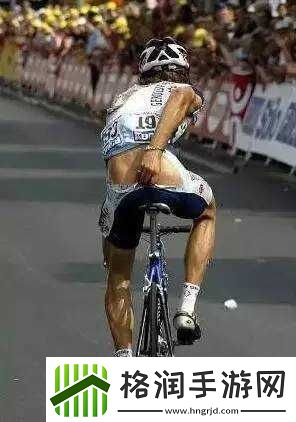 公交车上忘穿内裤被