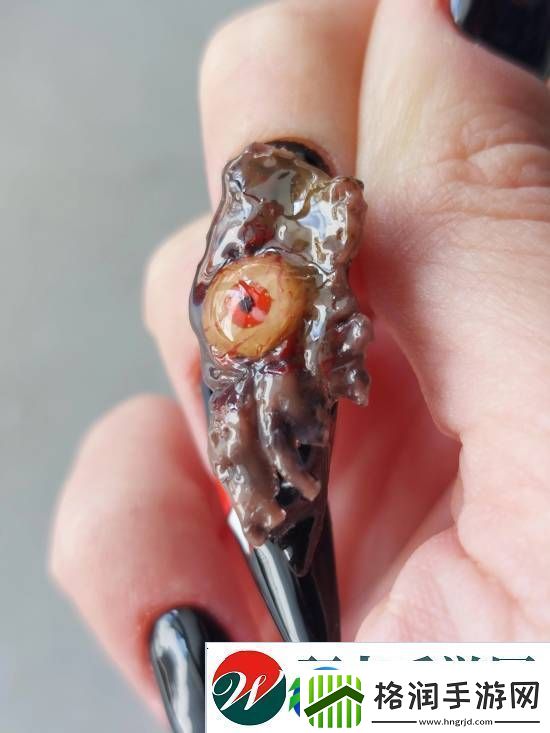 玩家打造生化危机2主题美甲