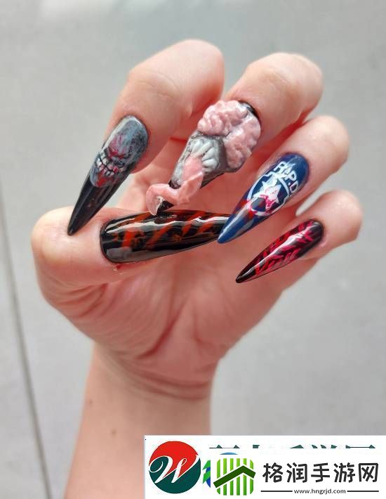 玩家打造生化危机2主题美甲