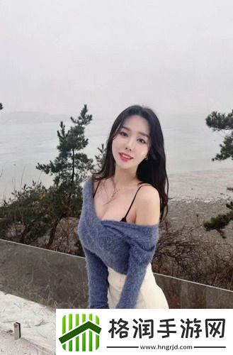 爸爸开小女儿包