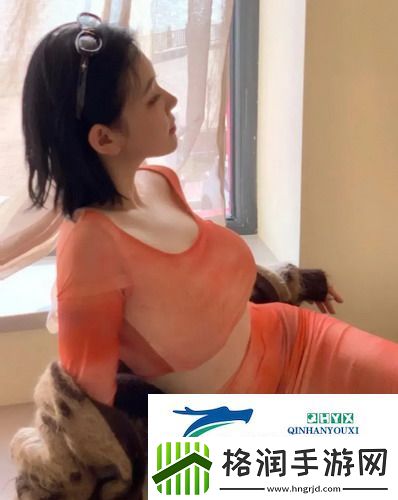 美女比基尼游泳图片视频