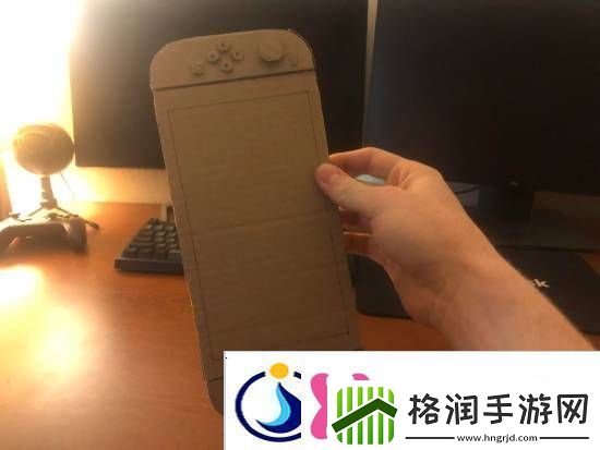 网友自制Switch2原尺寸模型！细节还原原来这么大