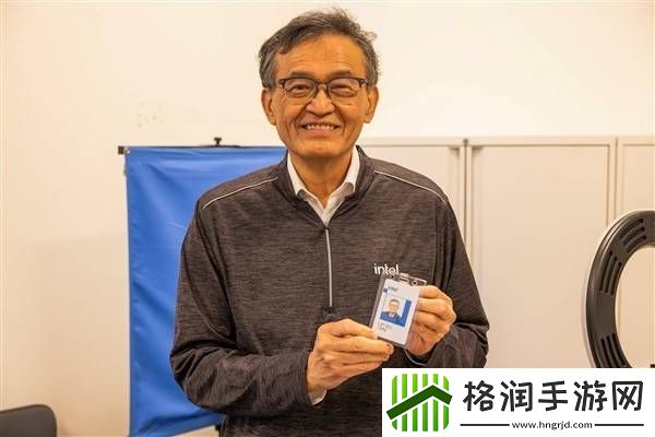 英特尔首位华人CEO陈立武上任