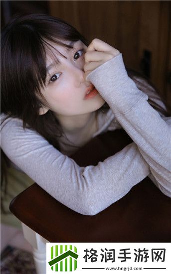 被两个领导夹在中间怎么办日韩版